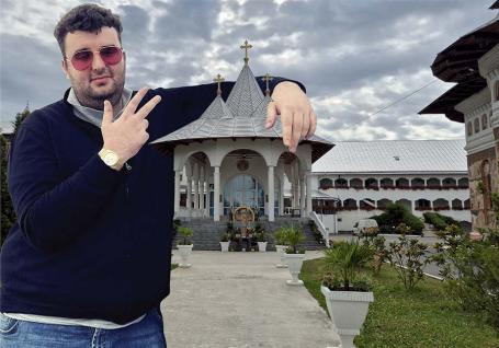Preacuviosul Victoraș: VIP-urile condamnate în Bihor muncesc în grădinile Maicii Mina. Ce revelații a avut acolo Victor Micula