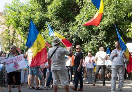 Șmecherii de AUR: Foști membri AUR Bihor acuză partidul că este o fabrică de făcut bani pe seama „fraierilor”