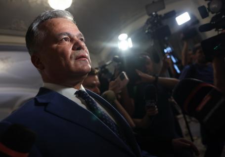 Guvernul Veștea, în chinurile facerii: refuzat de PNL, USR și UDMR, premierul desemnat spune la Realitatea Plus că e deschis să negocieze cu AUR