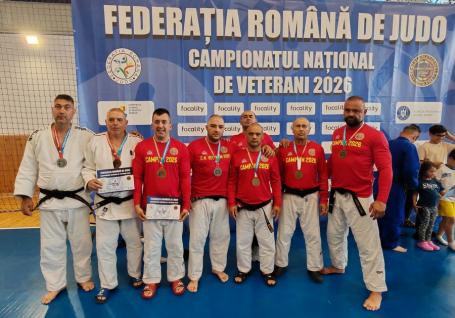 Tora Oradea, opt medalii la Naționalele de Judo Veterani. Patru sportivi au devenit campioni naționali