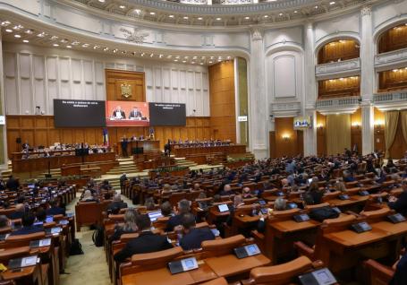 Transparență pe alese