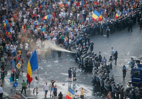 Foștii șefi ai Jandarmeriei, achitați în Dosarul 10 August. Patru jandarmi au primit pedepse fără executare