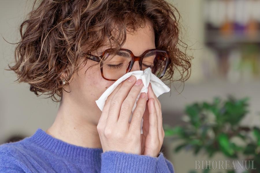 A crescut numarul infecțiilor respiratorii și al pneumoniilor,...