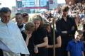 Preotul Ioan Ciordaş, înmormântat în prezenţa a 200 de preoţi şi 2.000 de enoriaşi. Episcopul Sofronie nu a participat (FOTO)