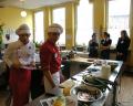 Bucătarii din Şaguna au învăţat să gătească mâncăruri bulgăreşti şi poloneze
