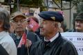Pensionarii au protestat cu scandări împotriva Guvernului şi cântece patriotice