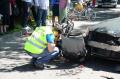O şoferiţă de BMW seria 5 a făcut ţăndări o motocicletă (FOTO)