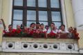 Jucătorii FC Bihor au strigat "Forţa Oradea!" din balconul Primăriei (VIDEO / FOTO)
