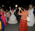 Actorii Teatrului de Stat şi-au prezentat costumele într-o paradă prin centrul oraşului