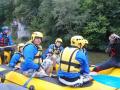 Zece sportivi polonezi au avut o experienţă unică la Şuncuiuş: Deşi au dizabilităţi locomotorii, au făcut rafting pe Criş (FOTO)