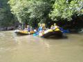 Zece sportivi polonezi au avut o experienţă unică la Şuncuiuş: Deşi au dizabilităţi locomotorii, au făcut rafting pe Criş (FOTO)