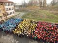 De Ziua României, elevii de la Economic au făcut un steag uman (FOTO/VIDEO)