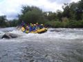 Zece sportivi polonezi au avut o experienţă unică la Şuncuiuş: Deşi au dizabilităţi locomotorii, au făcut rafting pe Criş (FOTO)