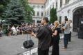 În ciuda ploii, artiştii au cântat pentru pace la omagierea victimelor de la Hiroshima