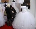 Viitoarele mirese caută "ingredientele" unei nunţi perfecte la Expomariage (FOTO)