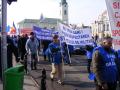 Militarii disponibilizaţi au protestat: Băsescu şi Boc îşi fac nevoile pe ţară