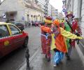 Clovnii orădeni au împărţit zâmbete pe Corso (FOTO)