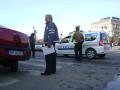 Două taxiuri s-au ciocnit în centru: O femeie a ajuns la spital (FOTO)
