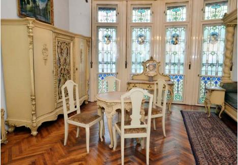 BIJUTERIE ŞLEFUITĂ. Casa Darvas – La Roche se pregăteşte să se dezvăluie lumii: în luna martie va găzdui o expoziţie europeană Art Nouveau