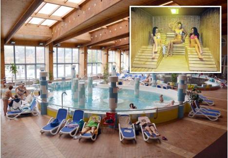 PENTRU TOŢI. La Băile Gyopáros din Orosháza aveţi cum să vă relaxaţi: fie vă îmbăiaţi în piscinele interioare, fie în cele exterioare, cu apă termală, unde nu veţi simţi frigul nici în miezul iernii, fie vă răsfăţaţi în "sauna-parc"