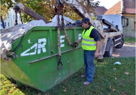PROGRAM EXTINS. Timp de şase săptămâni, muncitorii RER Ecologic Service au amplasat containere pentru colectarea deşeurilor voluminoase în întreg oraşul