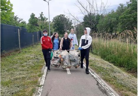 ECO-PROVOCAREA. Chiar dacă Oradea nu este eligibilă pentru Campionatul curățeniei, elevii din municipiu se pot înscrie în concursul dedicat tuturor EcoCluburilor din Bihor. Printre cei care au participat la acțiuni de curățenie se numără și elevii Școlii Gimnaziale Avram Iancu din Oradea