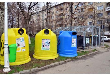 PENTRU TOŢI. Pe lângă sacii galbeni şi containerele cu capace de aceeaşi culoare, orădenii mai pot arunca deşeurile reciclabile şi în cele peste 600 de igluuri amplasate în întregul oraş