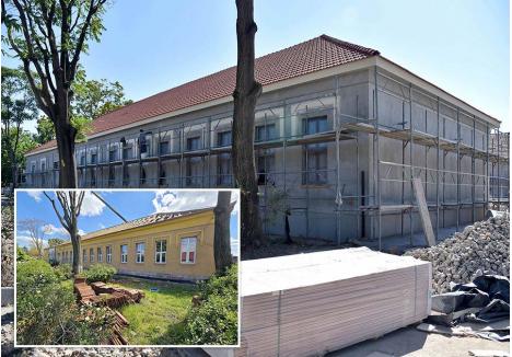 ÎN DOI PAȘI. Deși vara aceasta șantierul a progresat spectaculos, de la 15% în luna mai (stânga) la peste 80% săptămâna trecută (dreapta), nu e cert că proiectul de eficientizare energetică, reabilitare și modernizare a școlii „Lucreția Suciu” din Oradea va fi gata până la sfârșitul lunii. Ca să nu piardă fondurile europene, Primăria poate face recepția în doi pași: la termen pentru lucrările de eficientizare energetică, finalizate din PNRR, apoi pentru cele de reabilitare, plătite din banii orașului și încă neterminate