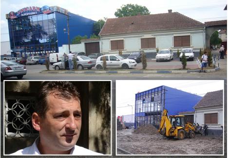 PARCARE CADOU. Chiar dacă vecina magazinului Unicarm i-a reclamat încă din toamna lui 2010, când firma a început şantierul, că lucrările sunt ilegale, primarul Adrian Domocoş (foto) n-a luat nicio măsură. Ba din contră, a permis firmei să-şi amenajeze pe un spaţiu verde o parcare pentru care nici n-a pretins vreun leu chirie pentru Primărie. Procurorii DNA au dezvăluit de ce edilul era aşa generos cu investitorul: a încasat de la el nu mai puţin de 59.000 lei...