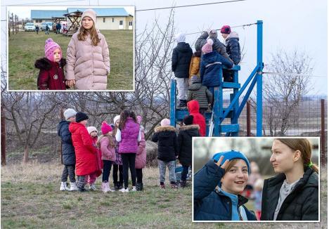 UNIŢI. Orfanii ucraineni au grijă unii de alţii. Copiii mai mari îi ţin de mână aproape părinteşte pe cei mici şi le dau întâietate la alegerea jucăriilor oferite de gazdele din România. Unii, ştiind de ce au ajuns aici, salutau încrezători cu bine cunoscutul semn al victoriei. La aşa popor, aşa copii!