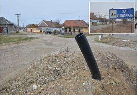 EUROPENI CU NUMELE. Sătenii din comuna Toboliu spun că vecinii lor din Körösnagyharsány, spre care li s-a deschis un punct de frontieră, au reţelele de apă şi canalizare de ani de zile, pe când la ei abia acum se lucrează la "împământarea" lor