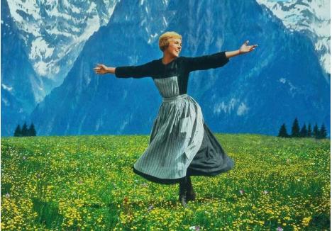 PARIU PE MUZICĂ. Nu mulţi sunt orădenii pasionaţi de teatru care să nu fi văzut "Scripcarul pe acoperiş", cel mai de succes spectacol al Teatrului Regina Maria din ultimii ani. Acum actorii pregătesc un alt musical celebru, "Sunetul muzicii", transpus în anii ’60 pe marile ecrane într-un film de Oscar cu Julie Andrews protagonistă
