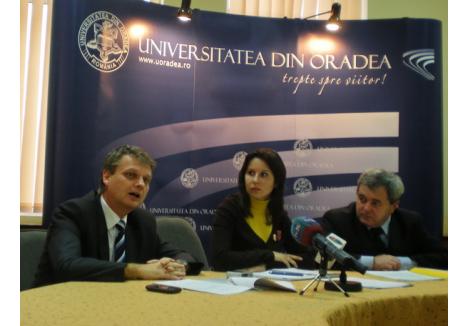 Preşedintele Comisiei de Etică a Universităţii, Ionel Cioară (foto stânga), a anunţat că toate cadrele didactice care vor fi cercetate de Comisie vor fi trecute pe o listă neagră
