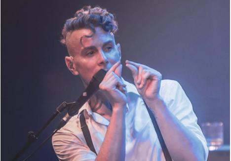 Sursa foto: Facebook / Asaf Avidan