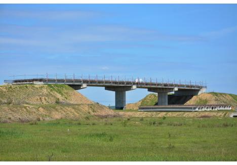 Șantierul autostrăzii între Chiribiș și Suplacu de Barcău este abandonat de mulți ani