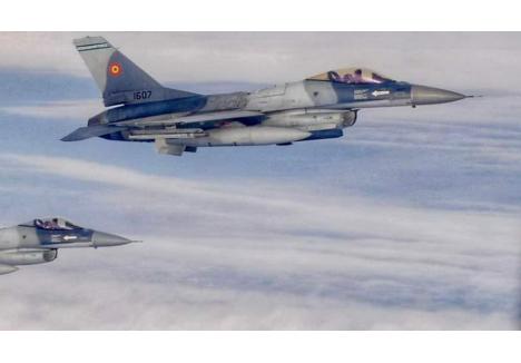 Avioane militare F16 au interceptat aeronava (Foto: MApN)