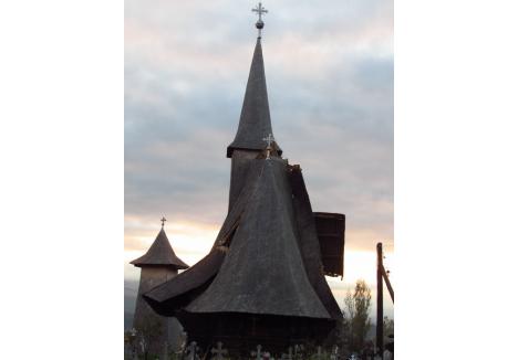 Biserica de lemn din Sebiş
