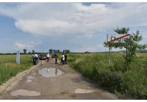 Mai mulți localnici din Cheriu au contestat încă din vara anului 2022 traseul Inelului Rutier Metropolitan, care le străpunge terenurile din intravilan (foto: arhivă)