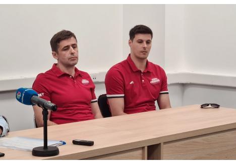 Ciprian Cîmpeanu (stânga) și Alex Popoviciu, la conferința de presă de marți a CSM Oradea