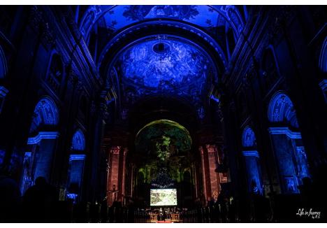 Imagine din Catedrala Romano-Catolică din Oradea, din timpul unui alt concert al Filarmonicii orădene (foto: Life in frames)