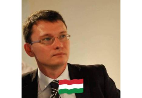 Liderul PPMT își exprimă indignarea față de valul de empatie pentru Ucraina și pe Facebook: în timp ce mulți români își pun steagul Ucrainei la poza de profil, Csomortanyi l-a pus pe-al Ungariei