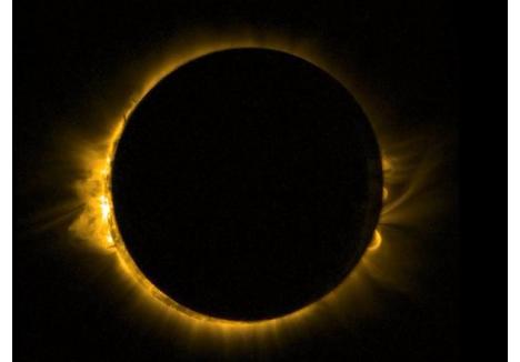 Eclipsa văzută din spaţiu (foto: ESA)