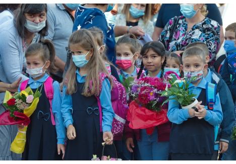 Masca nu mai este obligatorie pentru elevi la începutul acestui an școlar (foto: arhivă; Szilagyi Lorand)