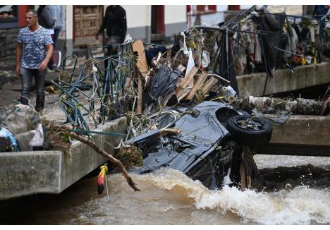 Inundatii in Bad Muenstereifel, Germania (Sursa foto: INA FASSBENDER / AFP / Profimedia)