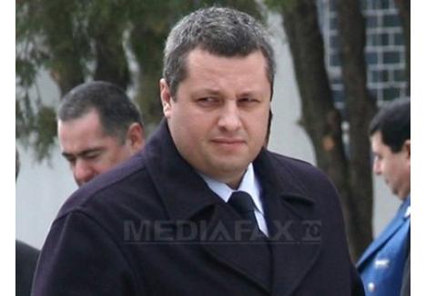 Laurenţiu Mironescu (foto) a fost demis luni din funcţia de secretar general al Ministerului Administraţiei şi Internelor