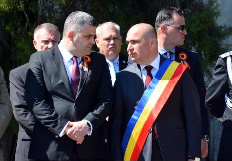 Ministrul Gabriel Leş şi primarul Ilie Bolojan, la manifestările din 20 aprilie dedicate Centenarului eliberării Oradiei