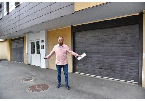 Kovacs Attila (foto) și-a cumpărat apartamentul în 2023 şi acum Primăria îi cere să-l transforme într-un loc de parcare. Foto: Szilágyi Loránd
