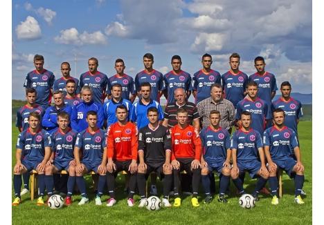 Echipa de "kick-box-fotbal" Unirea Târlungeni (foto: unireatarlungeni.ro)
