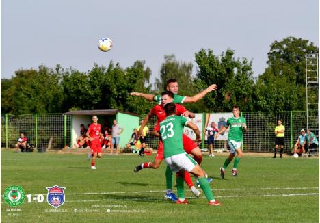 Meciul dintre Lotus Băile Felix şi CSC Peciu Nou s-a încheiat cu victoria la limită a gazdelor, care s-au impus cu 1-0. foto: Facebook CSC Peciu Nou