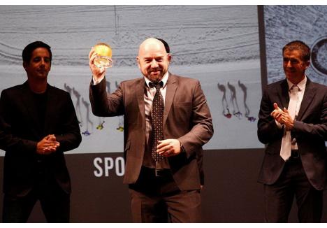 În urmă cu trei ani, Ovi D. Pop a mai primit un premiu important: Oscarul în fotografie, la Sienna International Photography Awards. La concurs au participat peste 48.000 de fotografi din 156 de țări. (Sursa foto: Sienna Awards)